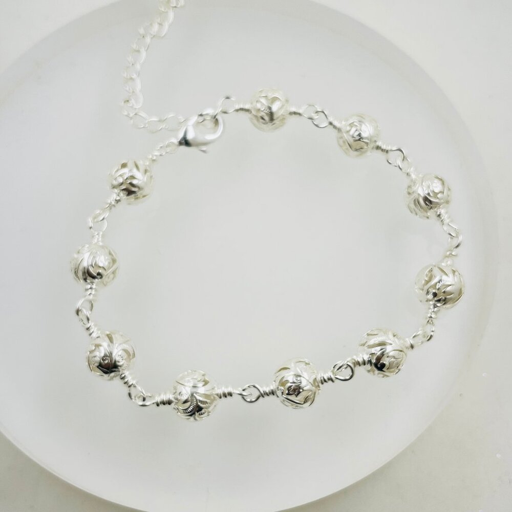 Hawaiian Maile Engraved cutout Bracelet - Silver